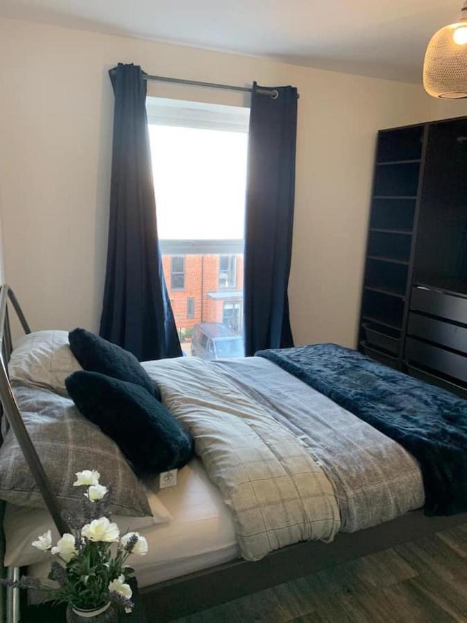 Lovely 1-Bed Serviced Apartment With Free Parking West Thurrock Eksteriør bilde